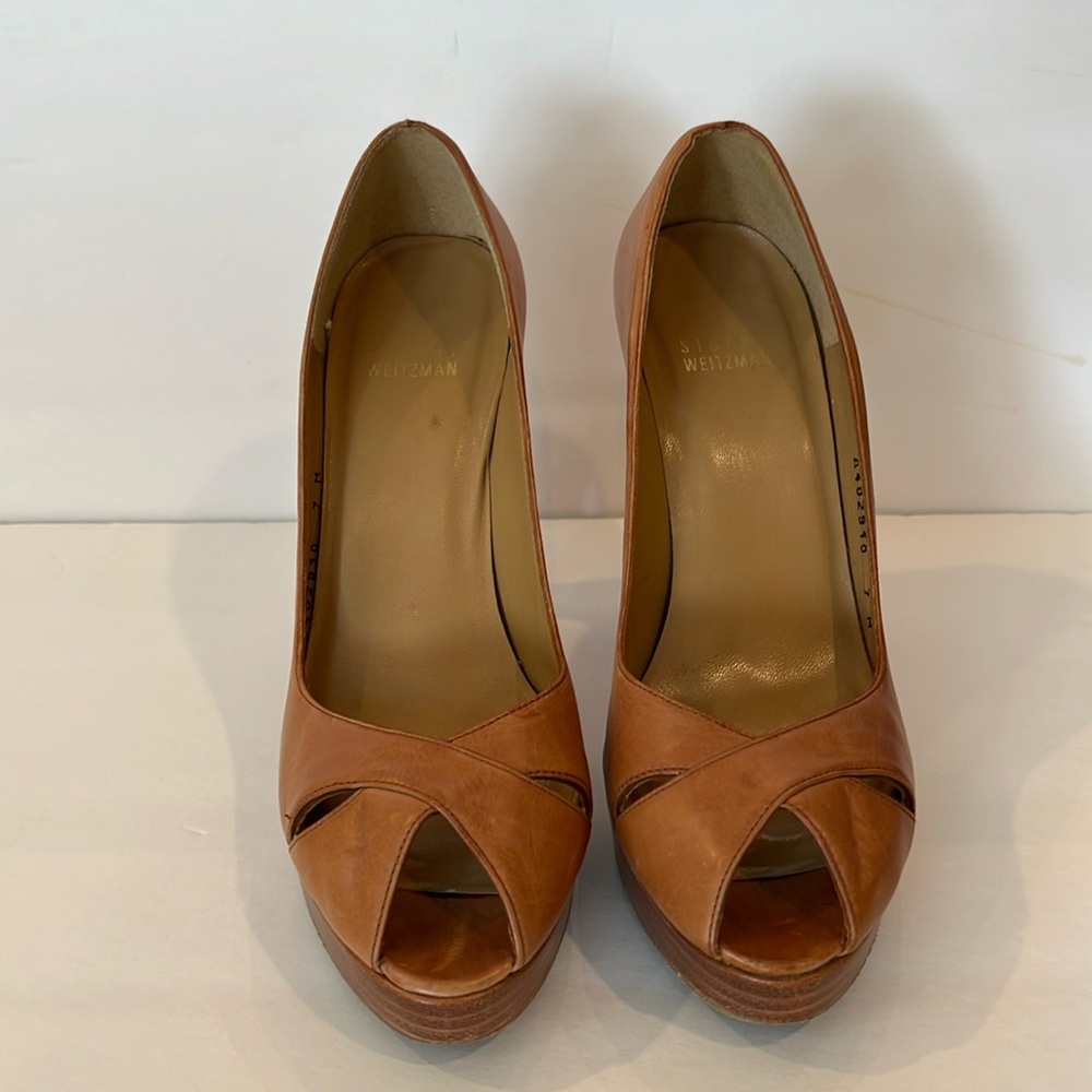 Stuart Weitzman women genuine leather peep toe platform heels, size 7M